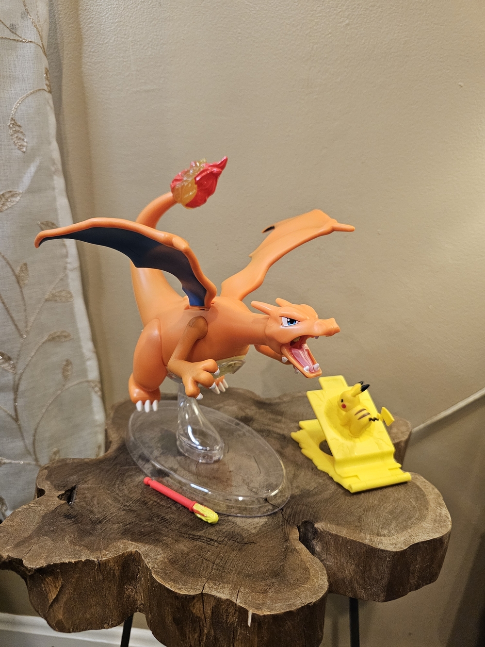 Charizard Action Figure with Pikachu Accessory - Official Pokemon